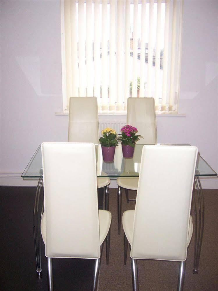 Oyo Arinza Apartments, 3* Liverpool