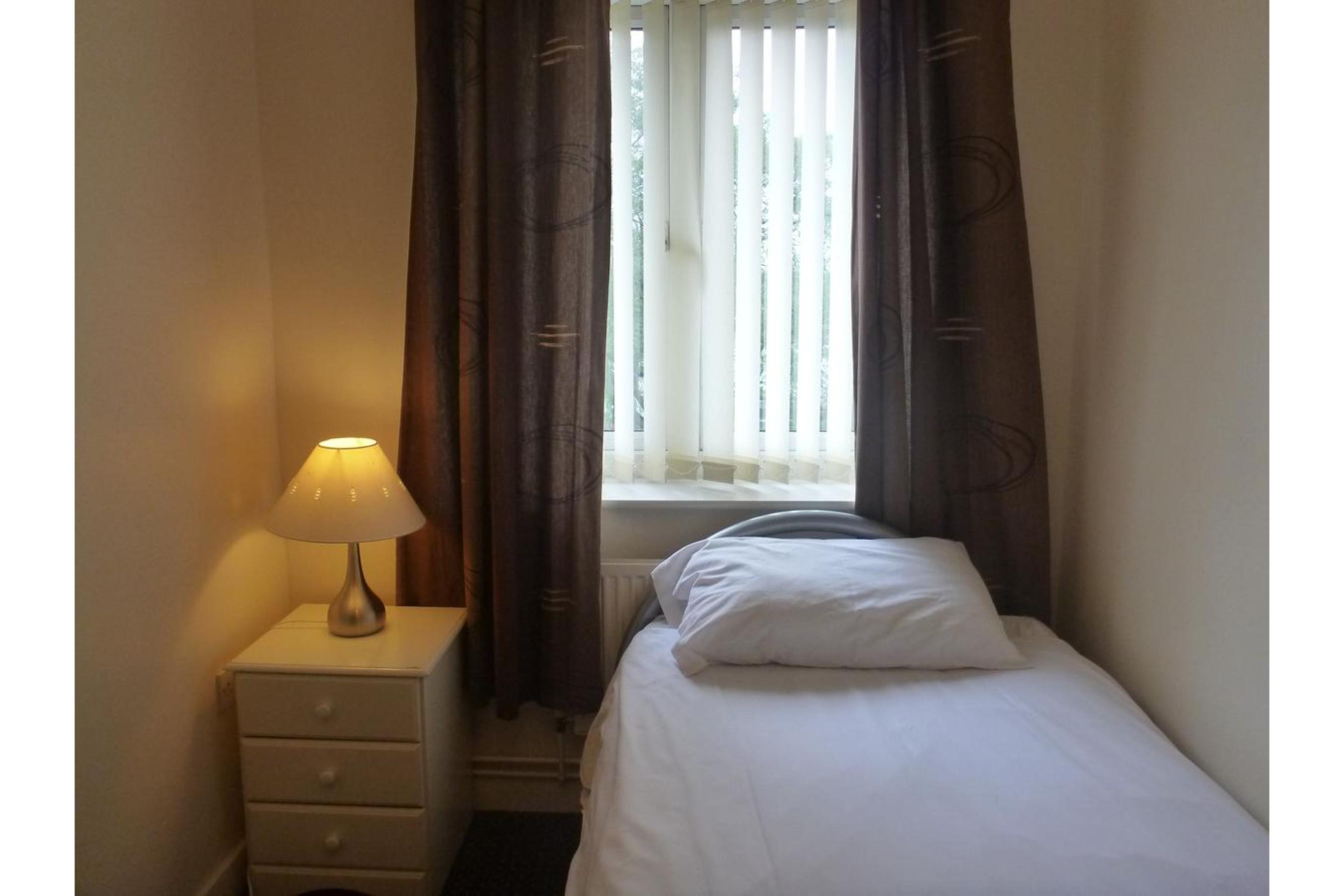 Oyo Arinza Apartments, Liverpool