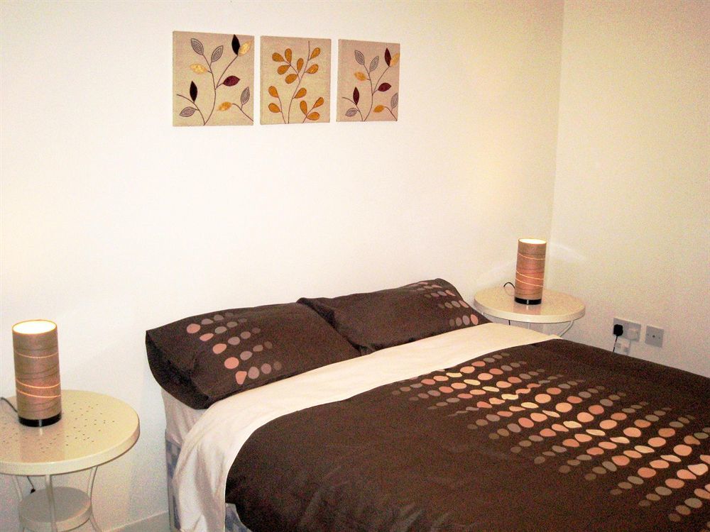 Oyo Arinza Apartments, Hotel 3*